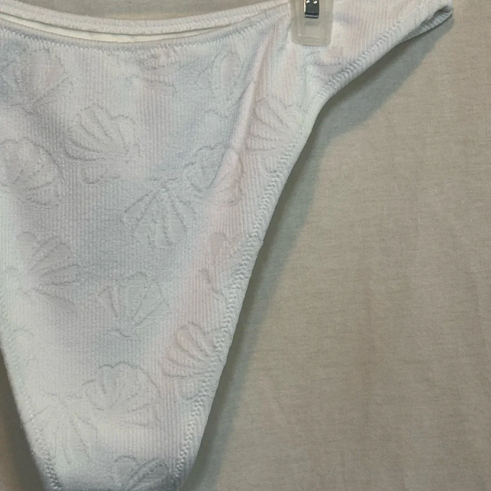 AA-533 Aerie NWT Cheekiest White Summer Swim Bikini‎ Bottoms Size S